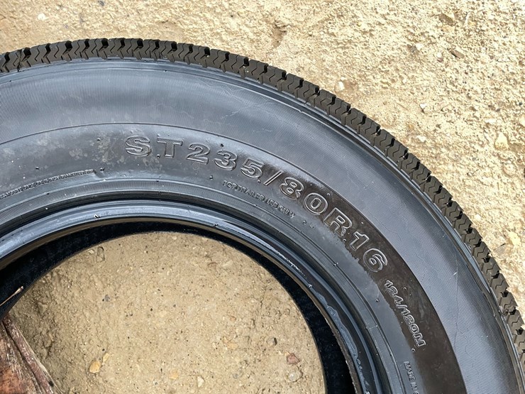 #3880-•-(4)-st235/80r16-trailer-tires-image-8