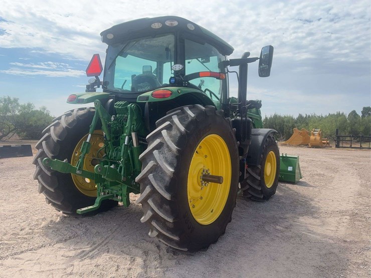 2022-john-deere-r-image-4