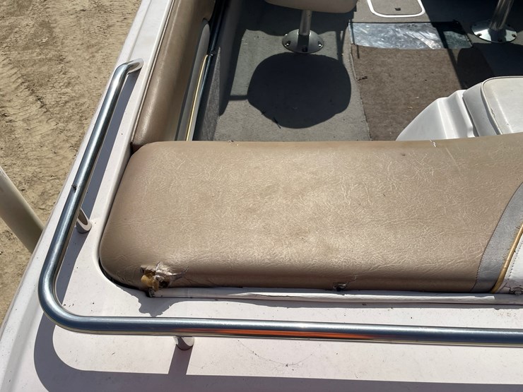 #1243-•-1993-starcraft-191-fiberglass-boat-(has-wi-title)-image-65