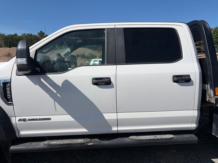 2019-ford-f550-image-18