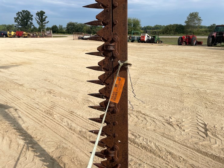 #3846-•-international-sickle-mower-image-21