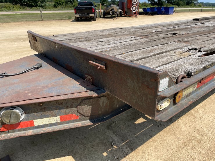 #1236-•-2005-home-made-19'-deckover-trailer-(has-wi-title)-image-9