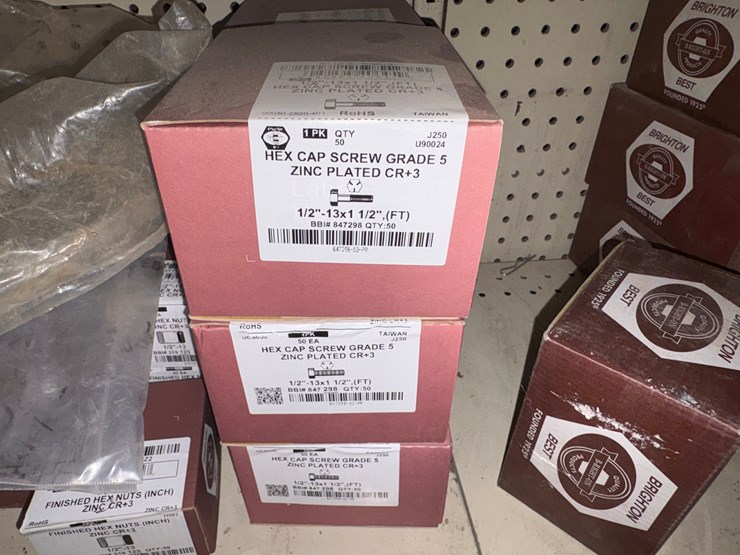 bolt-bin-w/-(1000+)-unused-nuts,-bolts,-&-washers-image-11