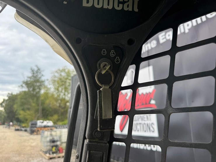 2018-bobcat-t630-image-25