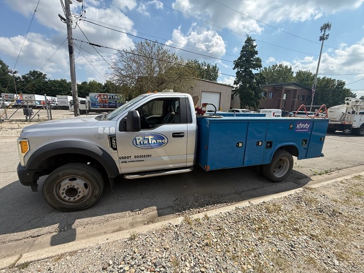 2017-ford-f550-image-2
