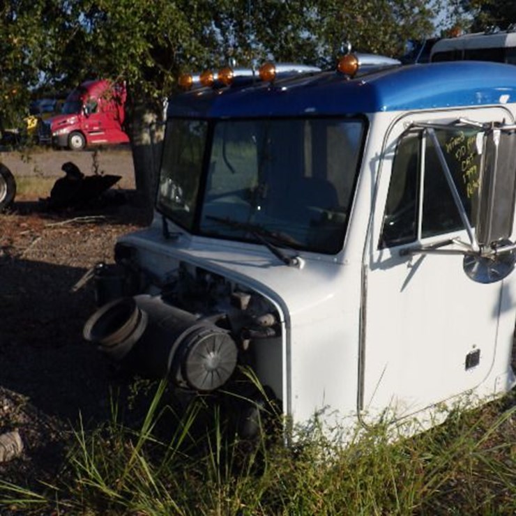 1999 PETERBILT 385