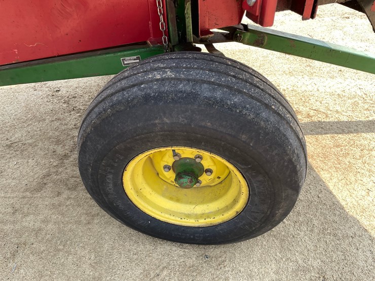 2013-john-deere-770-image-14