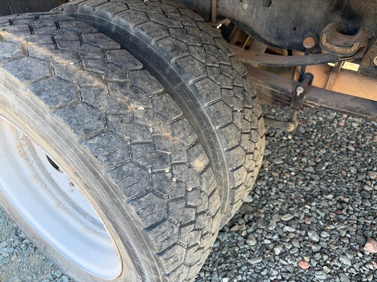2019-ford-f550-image-59