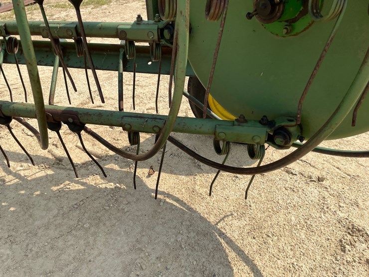 john-deere-350-image-26