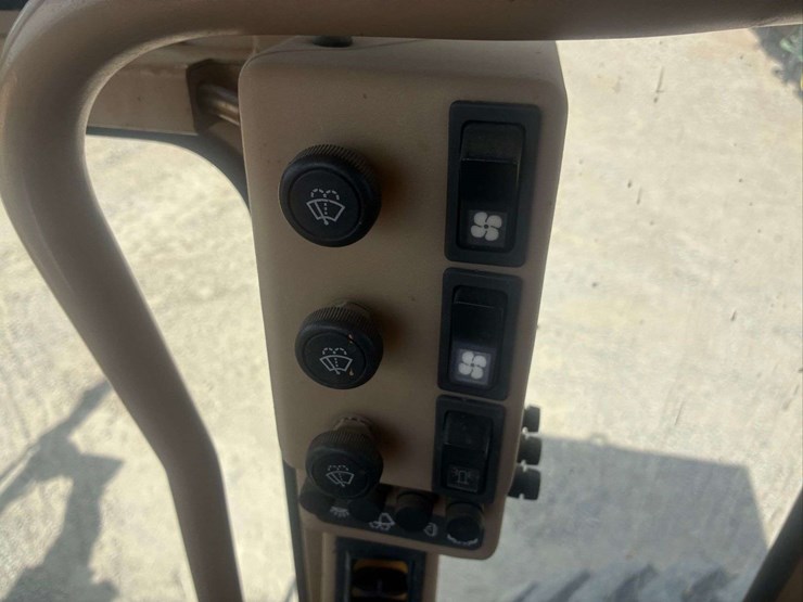 2002-caterpillar-140h-image-28