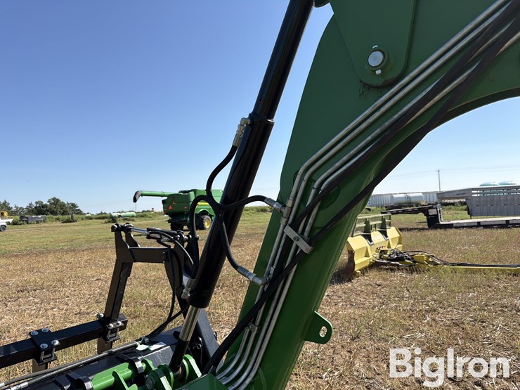 super-stars-8300-auto-level-grapple-loader-image-16