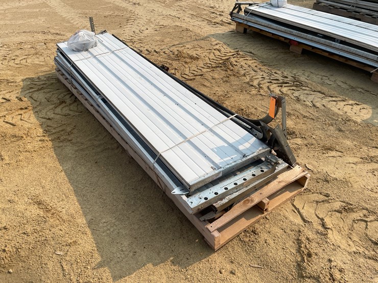 #3839-•-9'-w-x-8't-non-insulated-garage-door-image-3