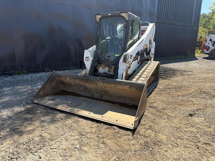 2015-bobcat-t770-image-8