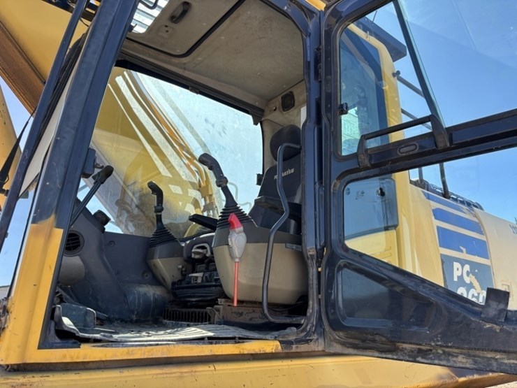 2013-komatsu-pc360-lc-10-image-36