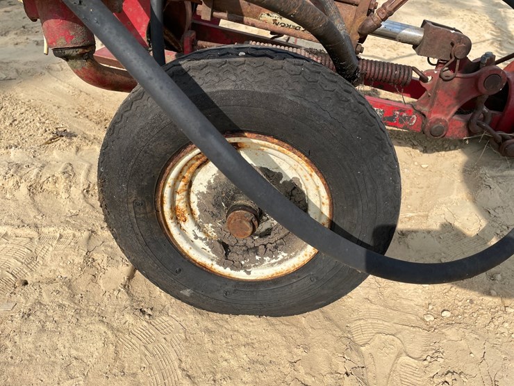 #3846-•-international-sickle-mower-image-29