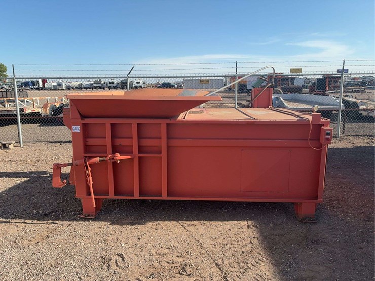 trash-compactor-image-1