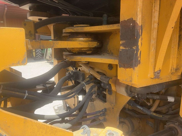 caterpillar-966k-image-14
