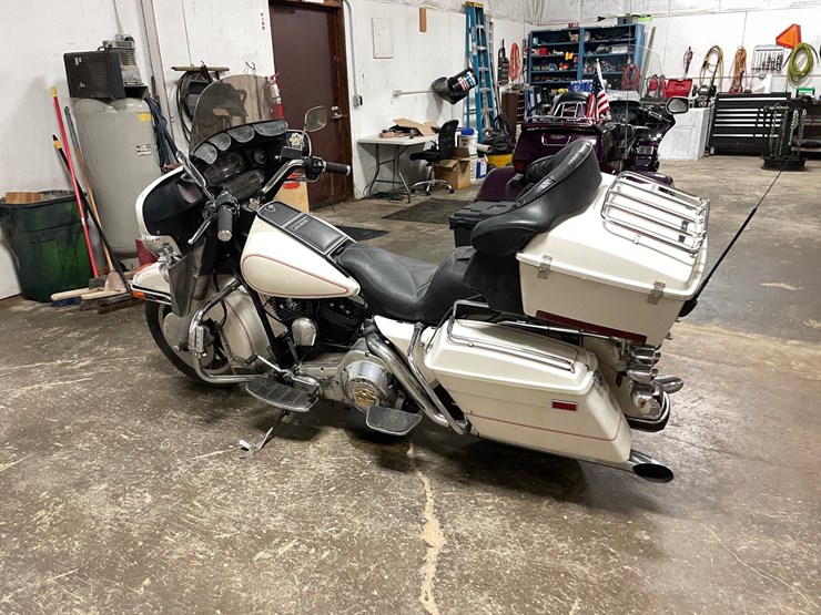#1251-•-1986-harley-davidson-electric-glide-classic-motorcycle-(has-wi-title)-image-73