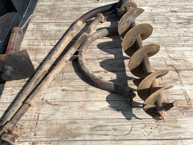 #3844-•-3-point-auger-attachment-image-5