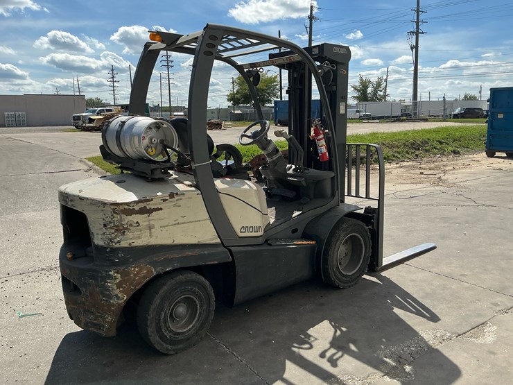 #313-•-2016-crown-c-51050-65-propane-forklift-image-5
