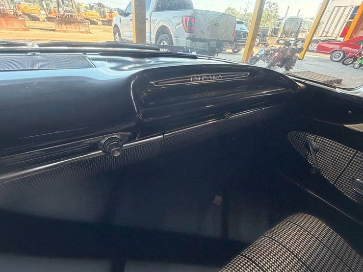 #128-•-1960-chevrolet-impala-2-door-hardtop-–-348-v8-image-111