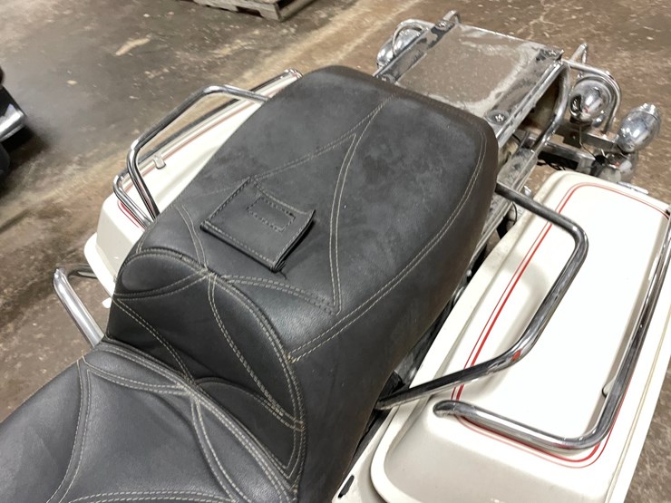 #1251-•-1986-harley-davidson-electric-glide-classic-motorcycle-(has-wi-title)-image-46
