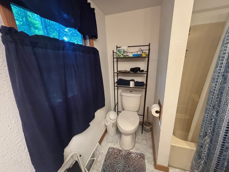 #61000-•-2-bedroom-1-bath-home---8744-musky-point-rd,-tomahawk-wi-image-35