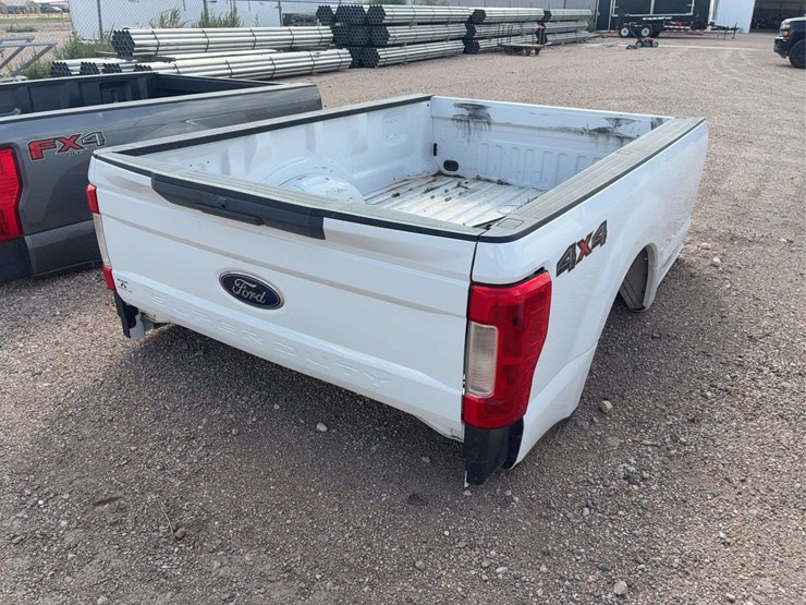 2023-ford-truck-bed-image-4