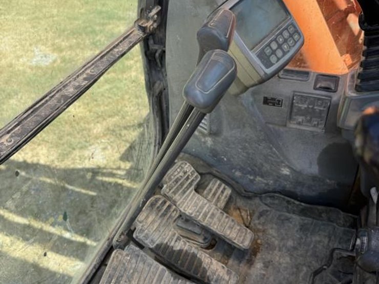 doosan-dx235-lcr-image-11