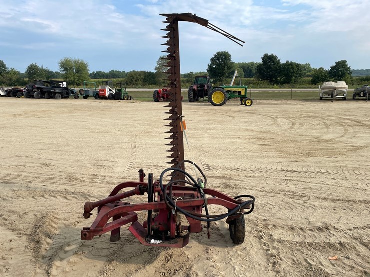 #3846-•-international-sickle-mower-image-2