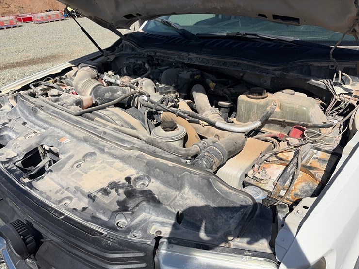 2019-ford-f550-image-39