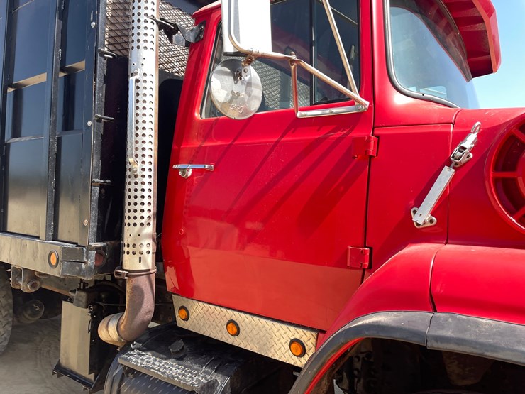 1980-ford-l9000-image-15
