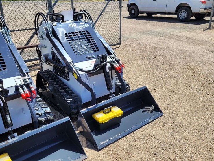 2026-zjz-380-mini-skid-steer-loader-skid-steer-image-3