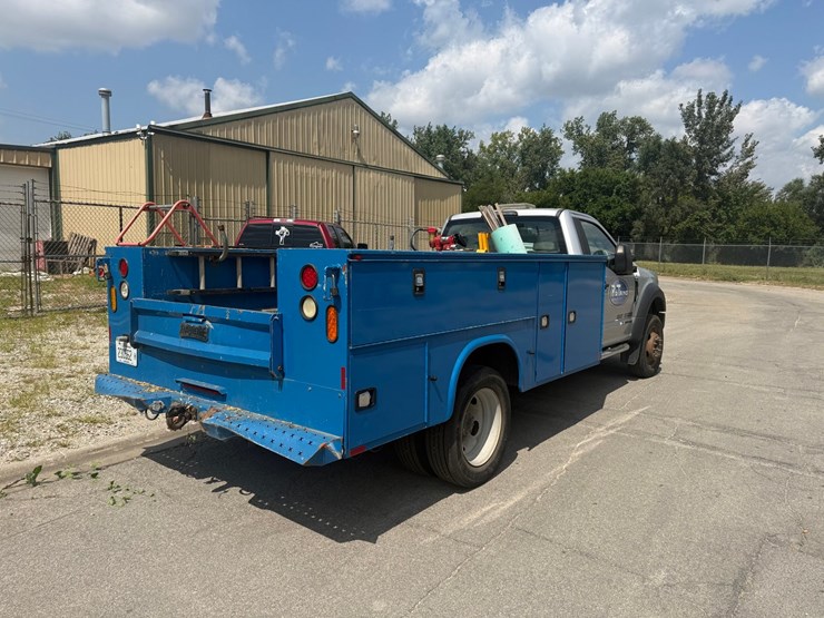 2017-ford-f550-image-5