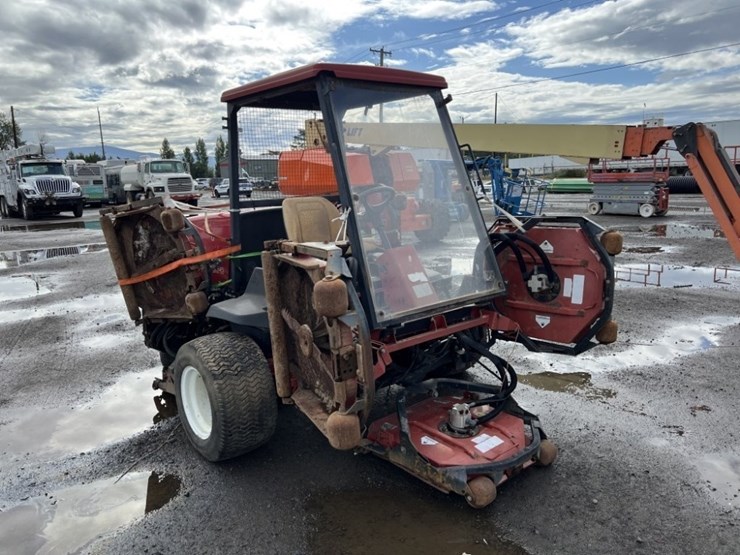 toro-groundsmaster-4700d-image-2
