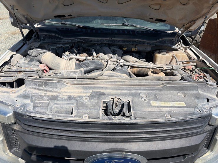 2019-ford-f550-image-38