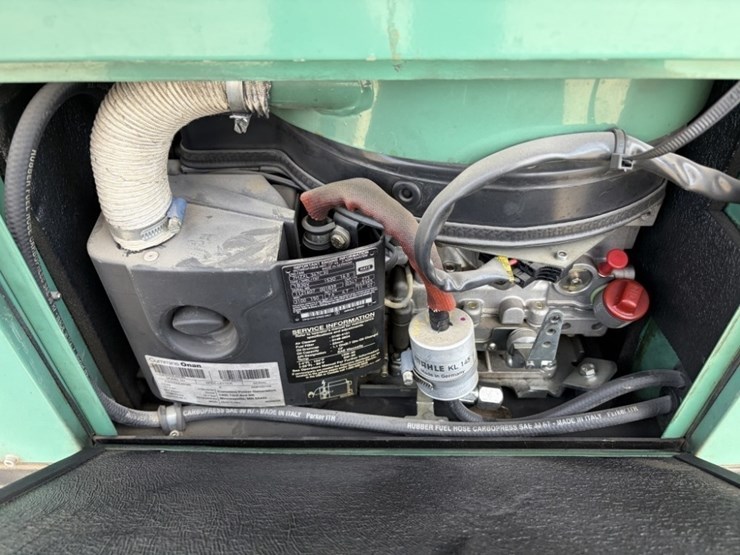 2008-gmc-w5500hd-image-17