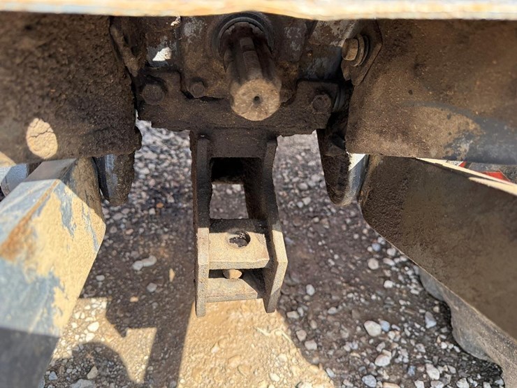 kubota-l2800-image-16