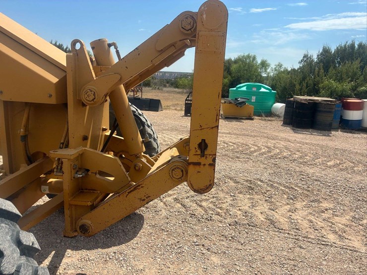 2002-caterpillar-140h-image-7