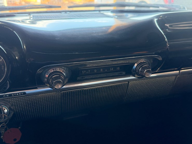 #128-•-1960-chevrolet-impala-2-door-hardtop-–-348-v8-image-122
