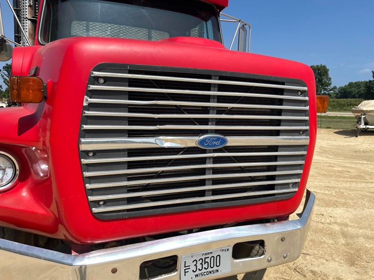 1980-ford-l9000-image-13