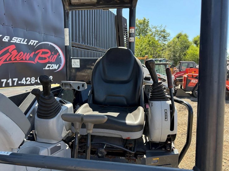 2021-deere-50g-image-18