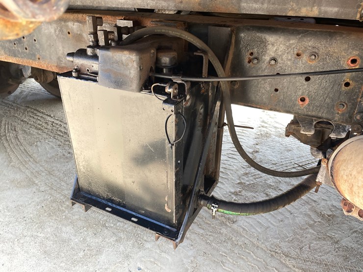 1980-ford-l9000-image-54
