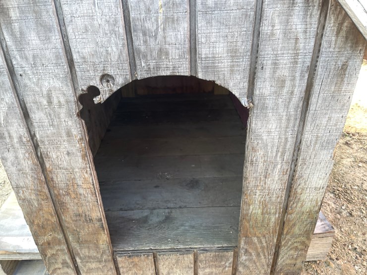 #3873-•-home-made-doghouse-image-9