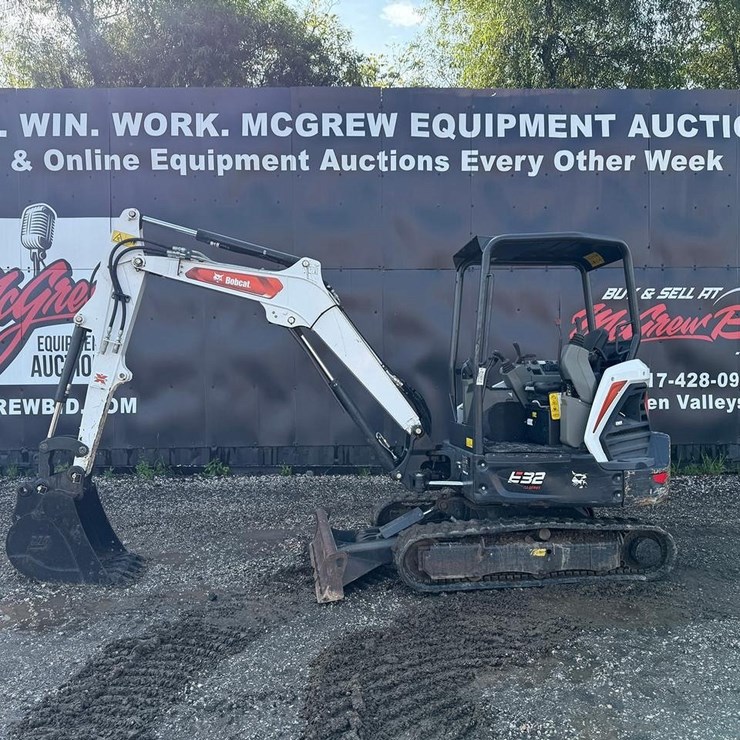 2023 BOBCAT E32i