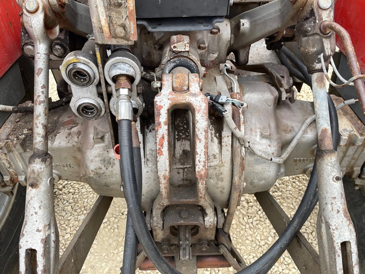 massey-ferguson-265-image-48