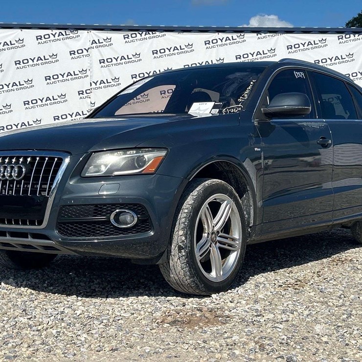 2011 AUDI Q5