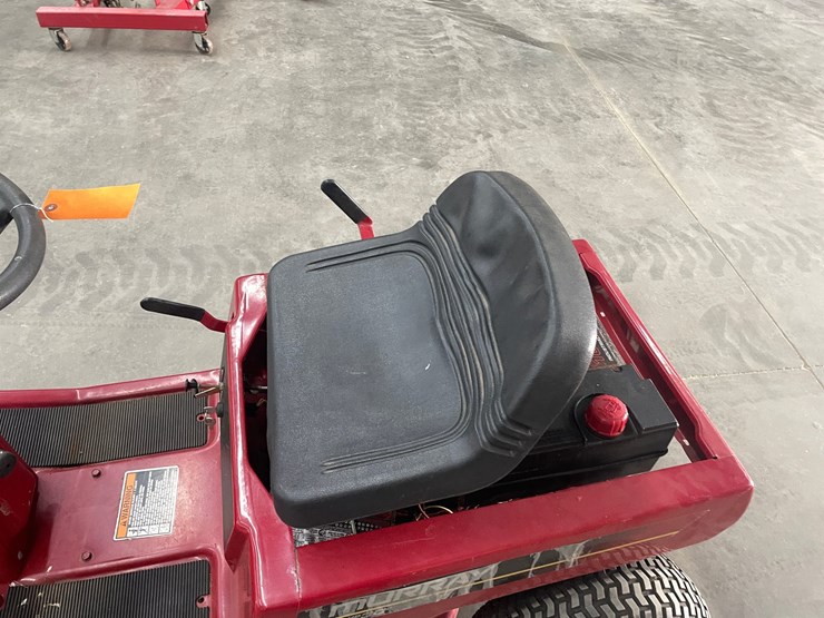 #3852-•-murray-30"-riding-lawnmower-image-20