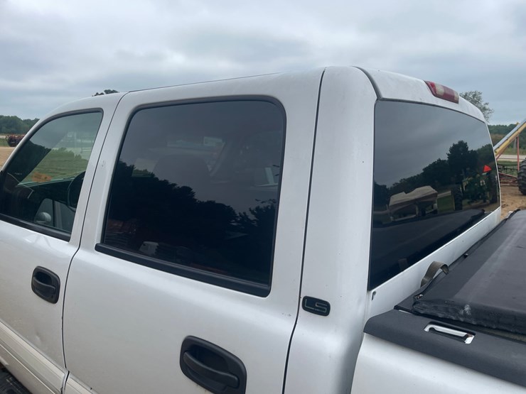 2005-chevrolet-silverado-2500-image-28
