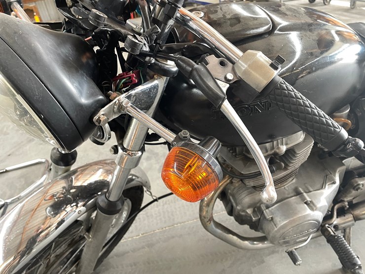 #1249-•-1980-honda-cm400e-motorcycle-(has-wi-title)-image-13